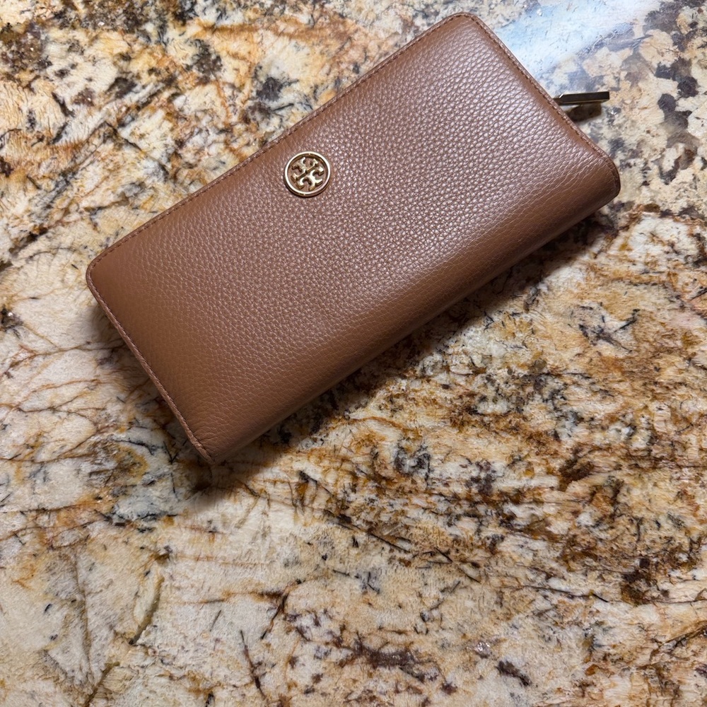 Tory Burch Leather Landon Hidden Zip Continental Wallet